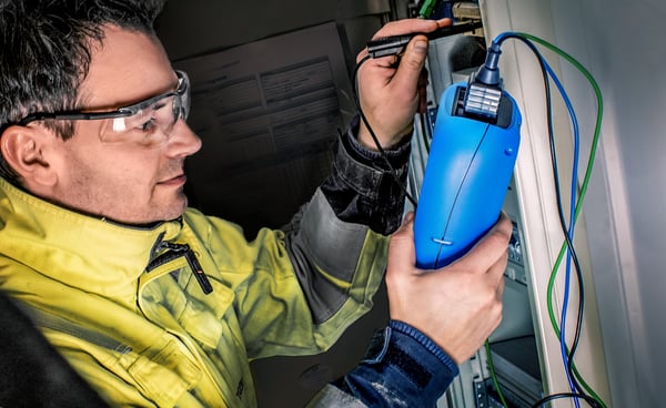 Ta din elektrikerkompetens till nästa nivå - så gör du